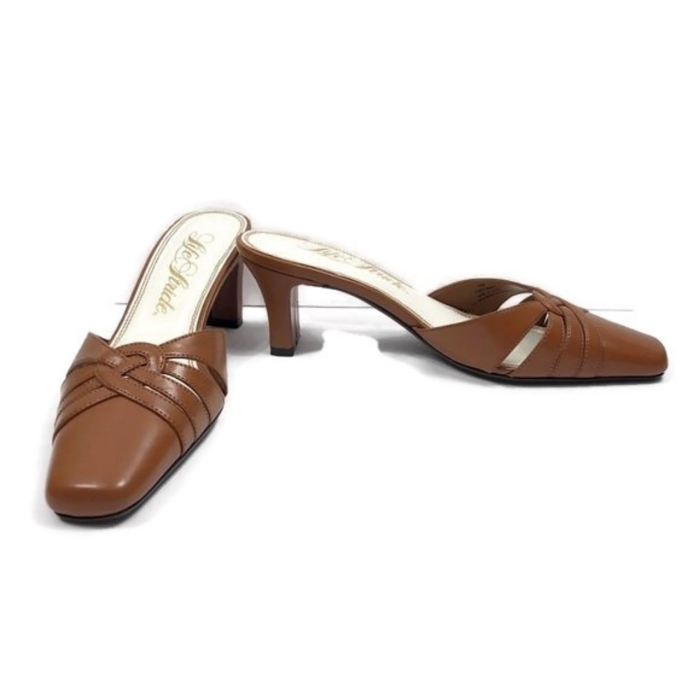 Life Stride Brown Slip On 2.5” heels!